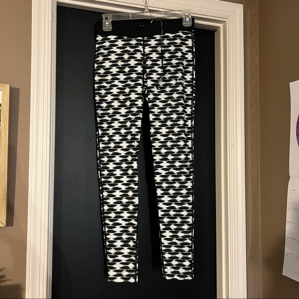 Nike DriFit Women’s Pattern Leggings